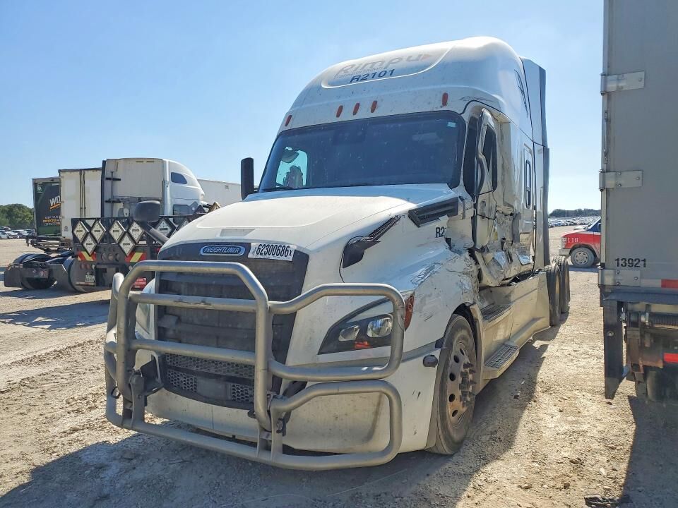 2021 FREIGHTLINER New Cascadia 126" Sleepercab