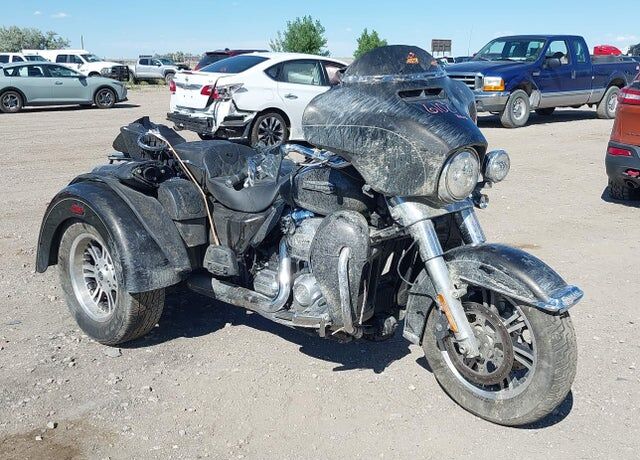 2020 HARLEY DAVIDSON FLHTCUTG / Tri Glide Ultra
