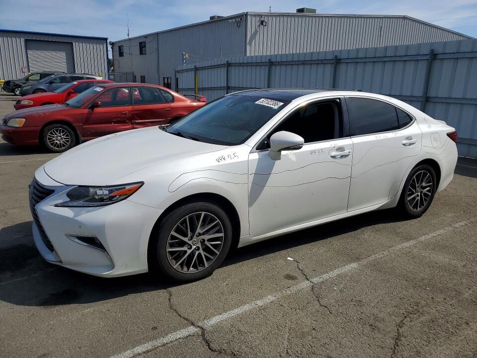 2016 LEXUS ES