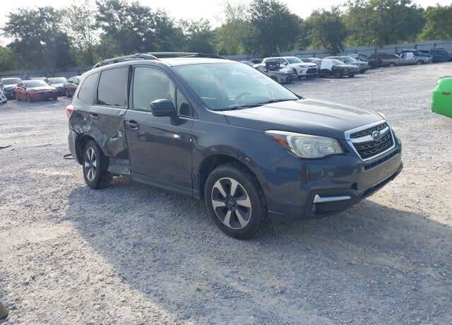 2017 SUBARU Forester
