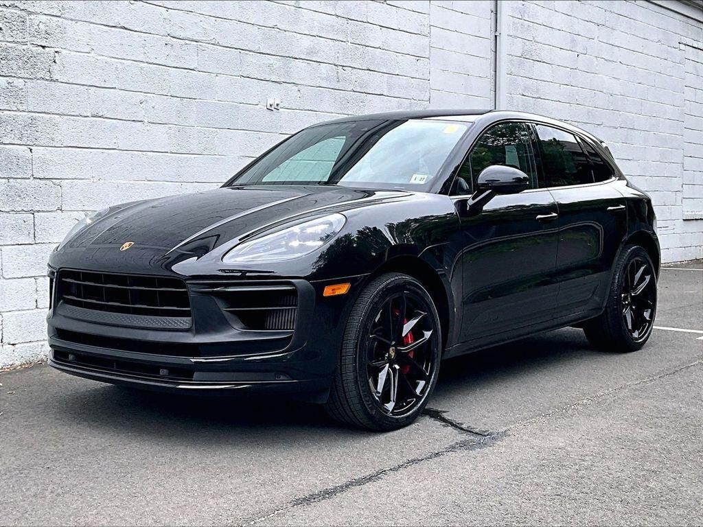 2022 PORSCHE Macan