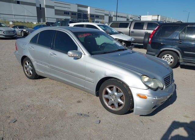 2004 MERCEDES-BENZ C-Class