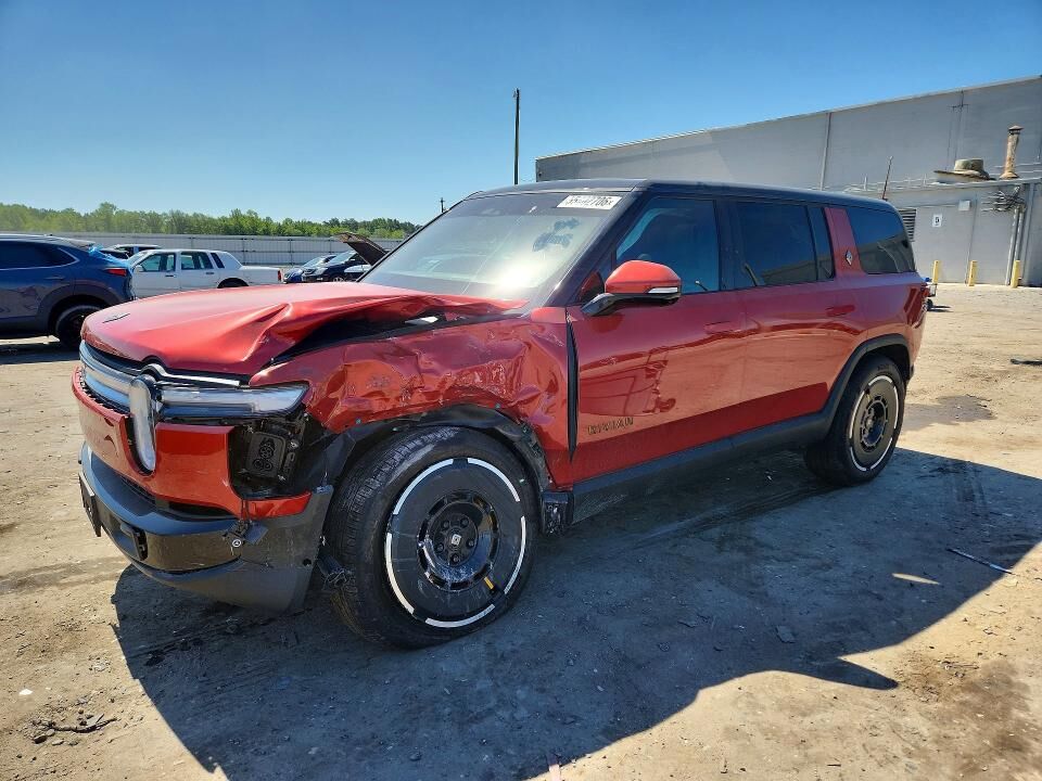 2025 RIVIAN R1S