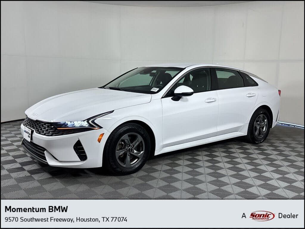 2022 KIA K5