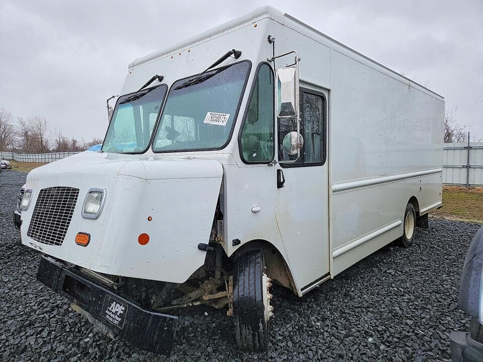 2022 FREIGHTLINER MT 55G Front Gasoline Engine Walk in Van Chassis