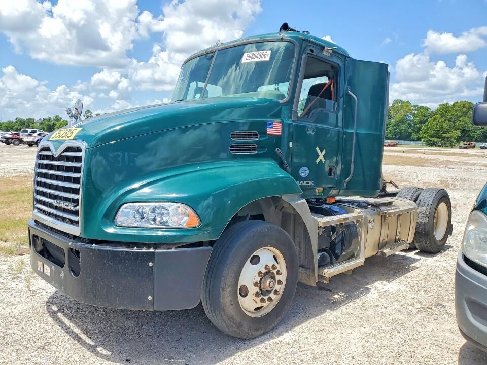2016 MACK CXU