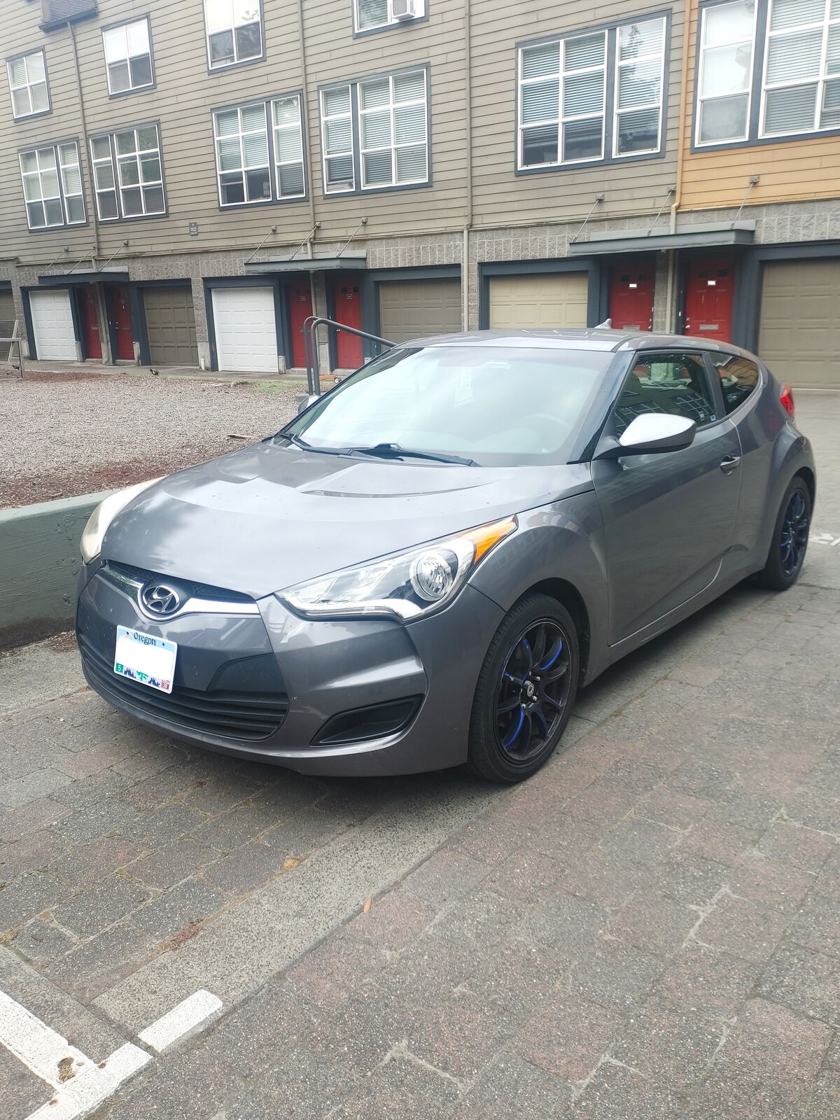 2016 HYUNDAI Veloster