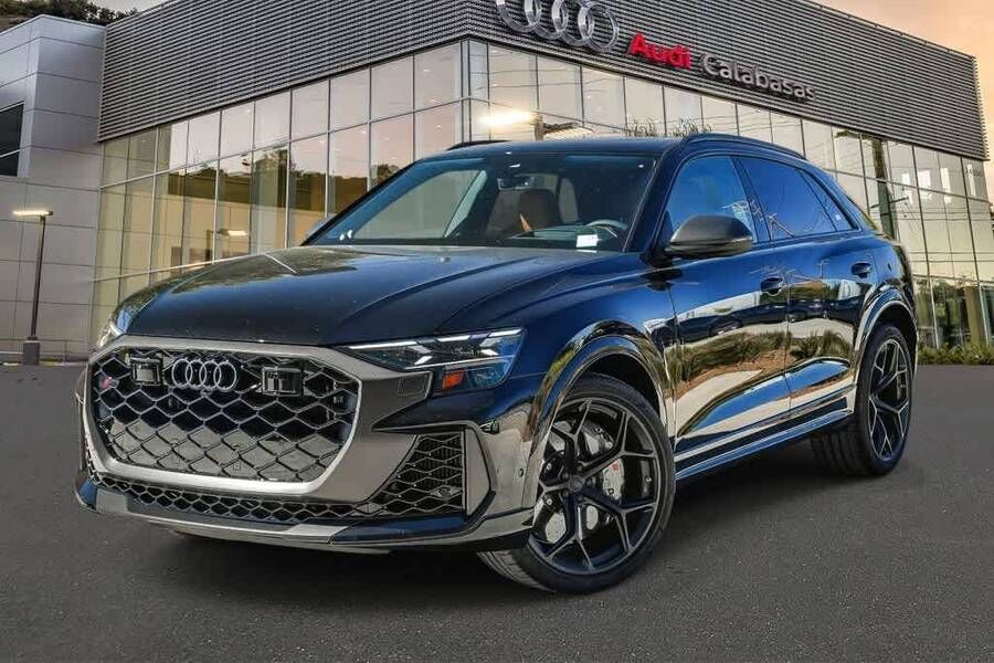 2026 AUDI RS Q8