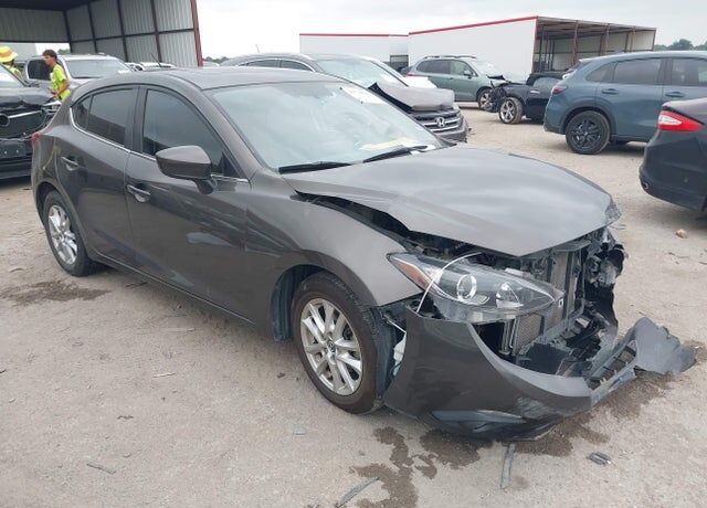 2016 MAZDA Mazda3