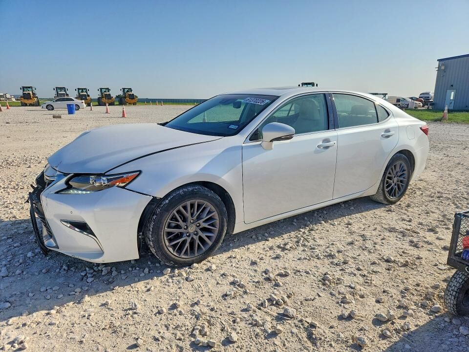 2018 LEXUS ES