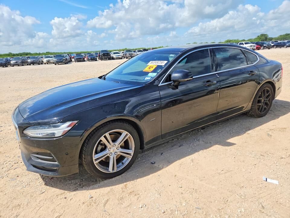 2018 VOLVO S90