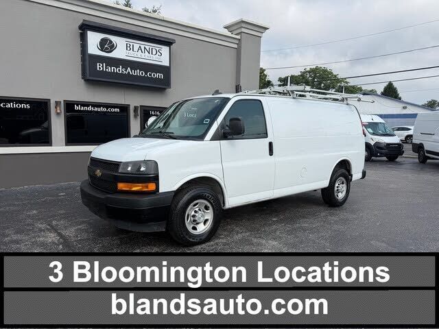 2020 CHEVROLET Express