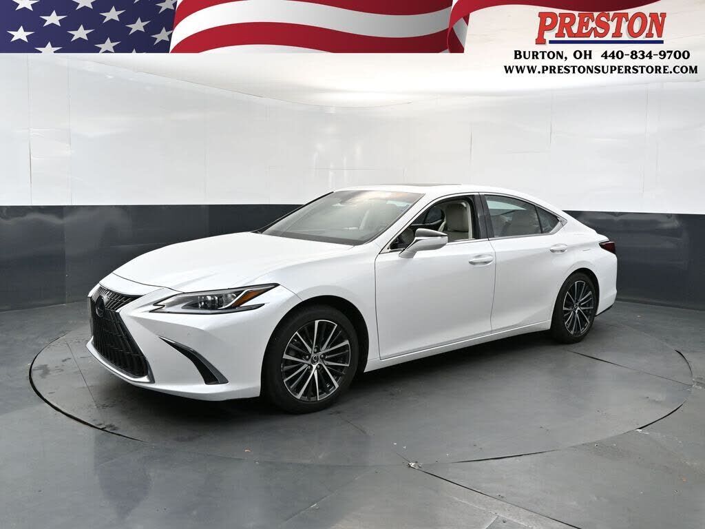 2024 LEXUS ES
