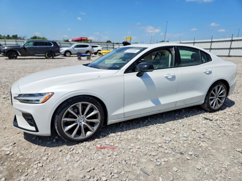 2021 VOLVO S60