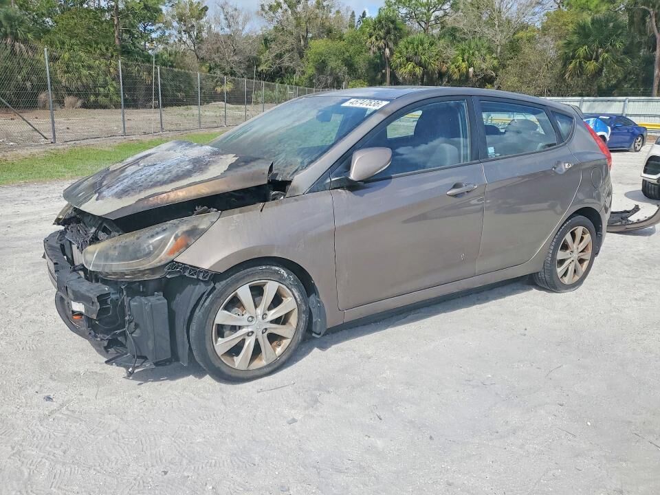 2014 HYUNDAI Accent