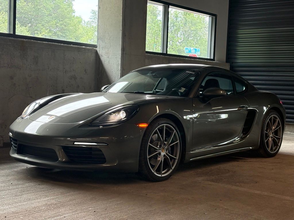 2021 PORSCHE 718