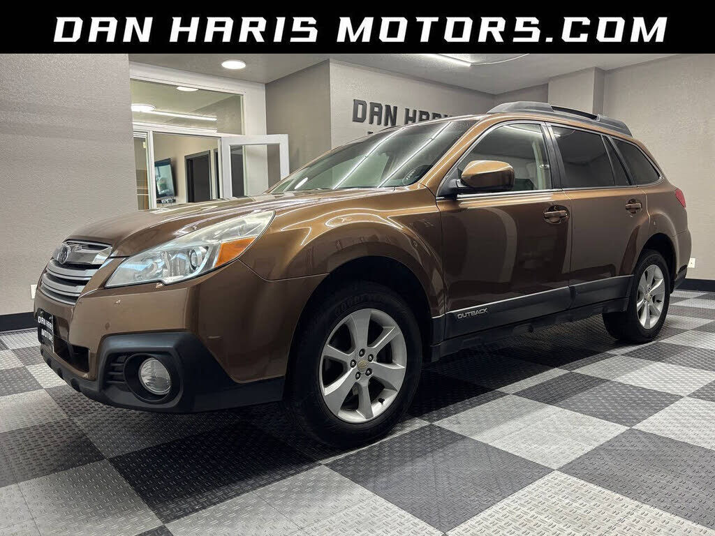 2013 SUBARU Outback