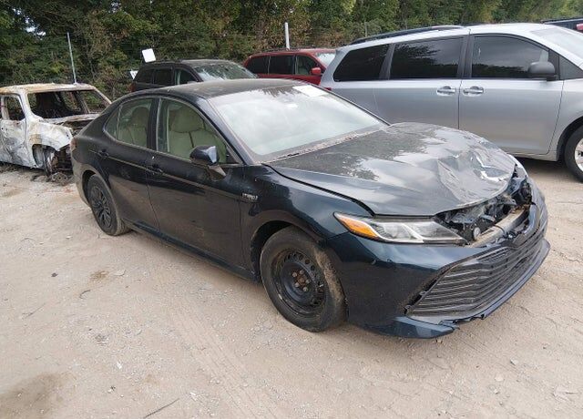 2018 TOYOTA Camry