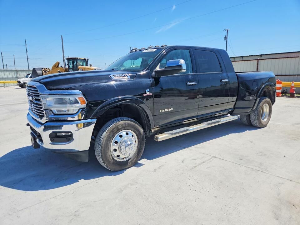 2022 RAM 3500