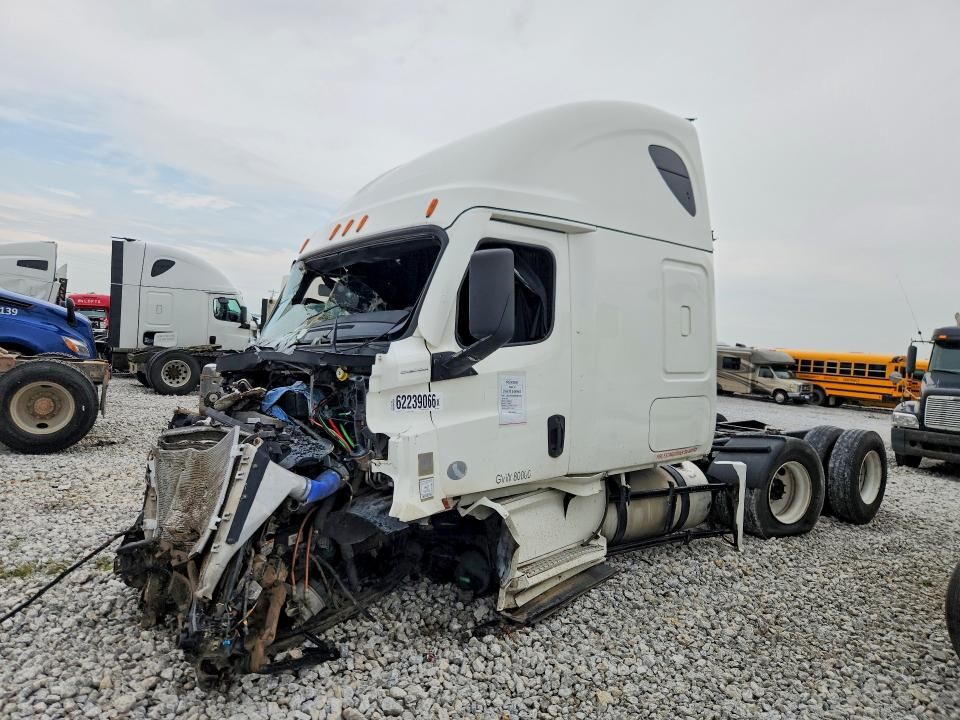 2021 FREIGHTLINER New Cascadia 126" Sleepercab
