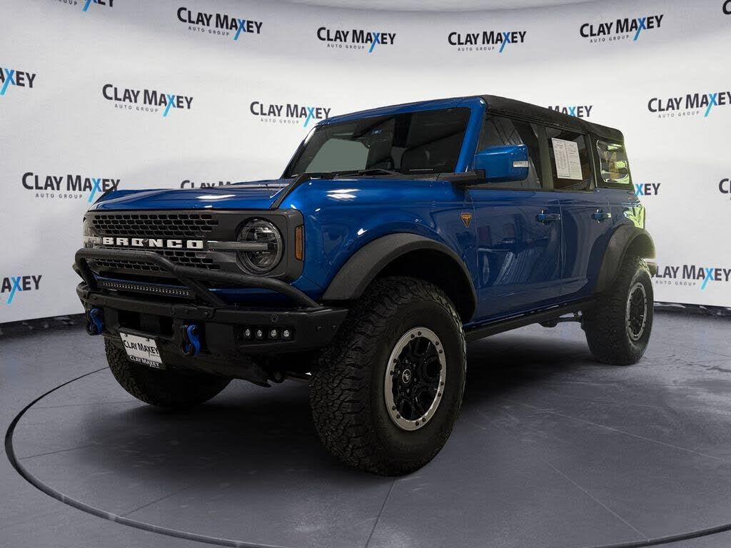 2022 FORD Bronco
