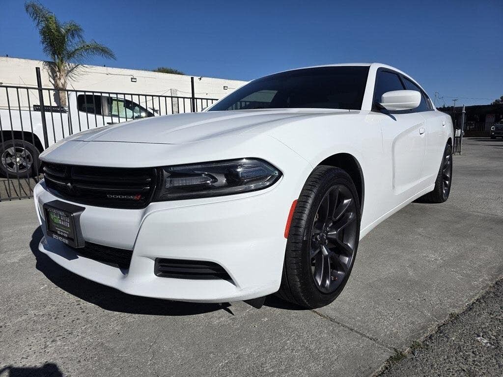 2020 DODGE Charger