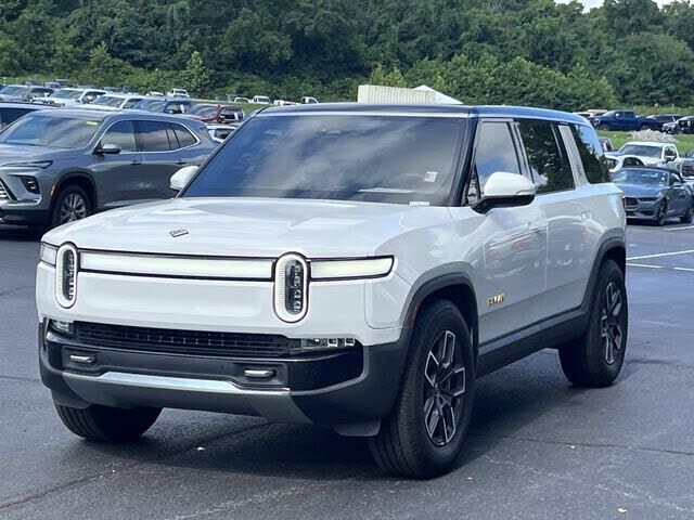 2023 RIVIAN R1S