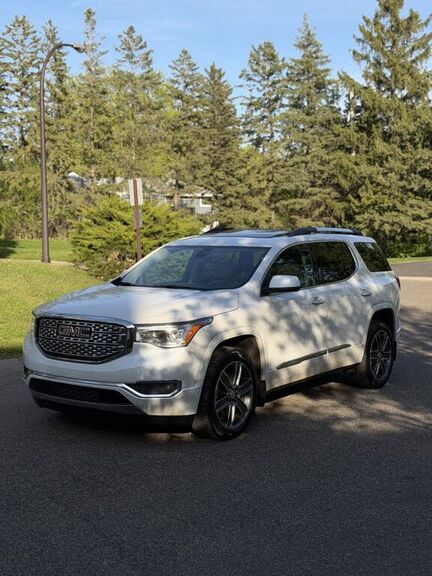 2017 GMC Acadia