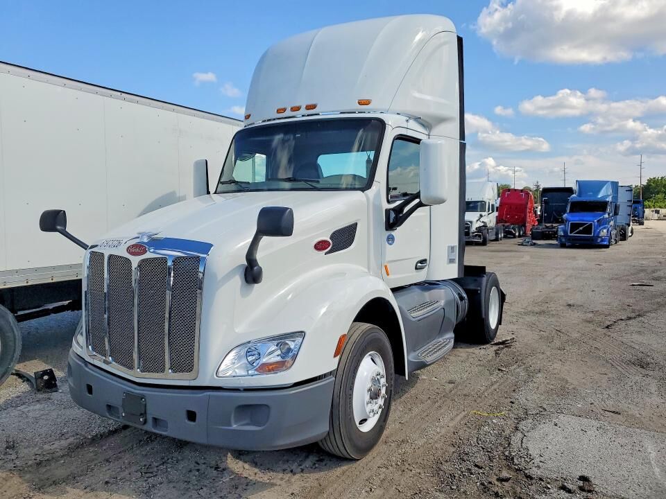 2018 PETERBILT 579