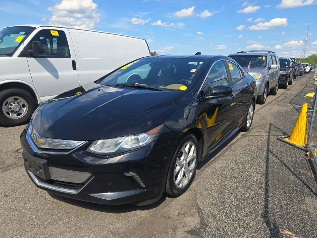 2017 CHEVROLET Volt