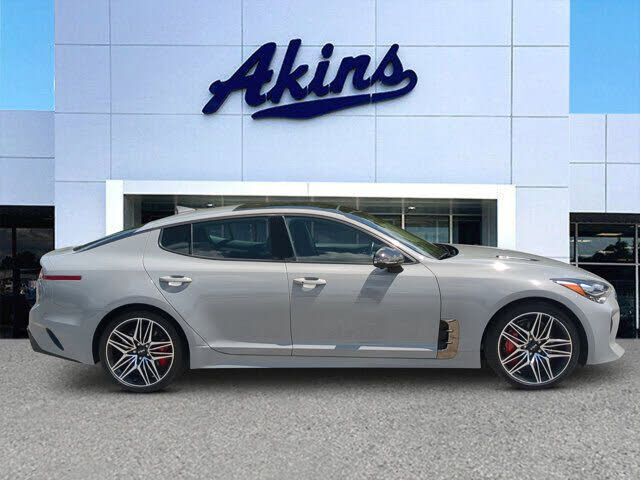2022 KIA Stinger