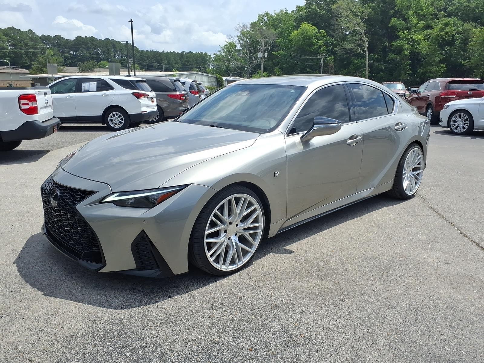 2022 LEXUS IS