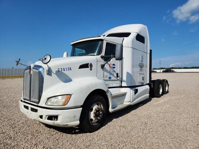 2013 KENWORTH T6 Series