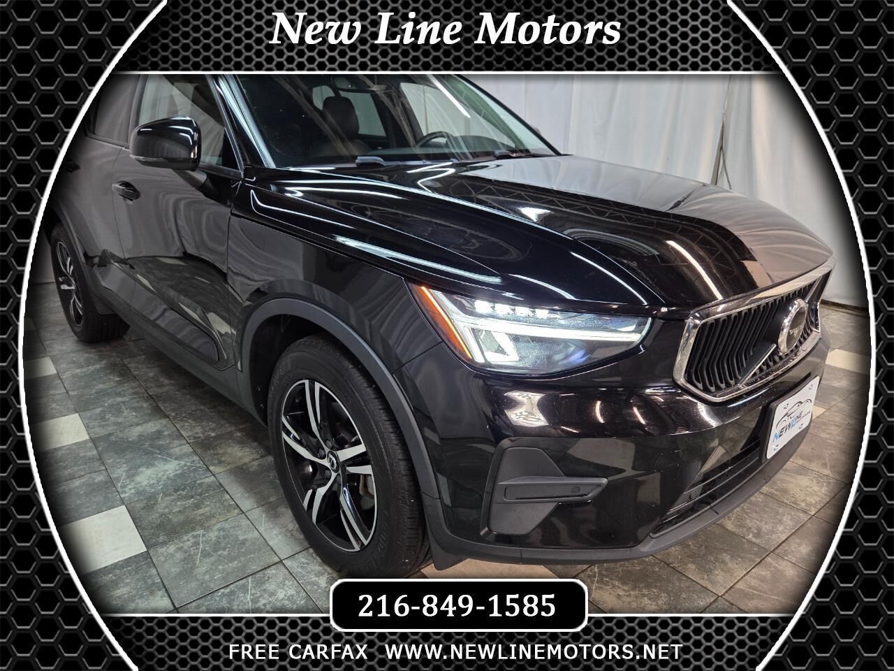 2023 VOLVO XC40