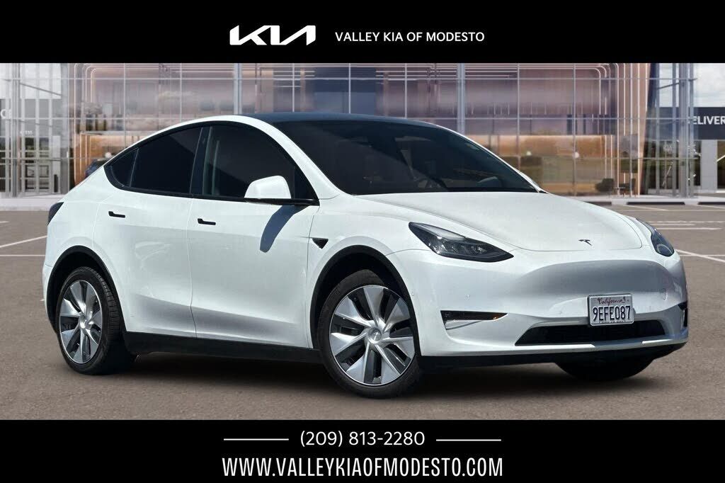 2022 TESLA Model Y