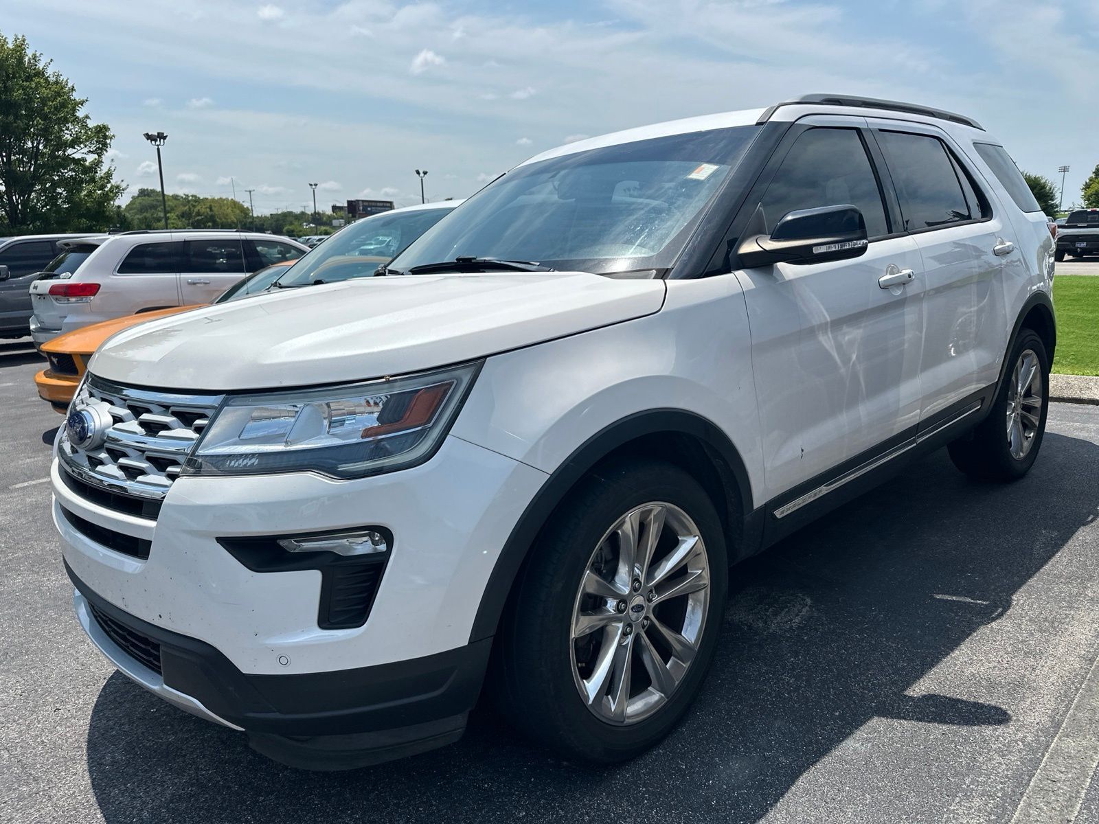 2018 FORD Explorer