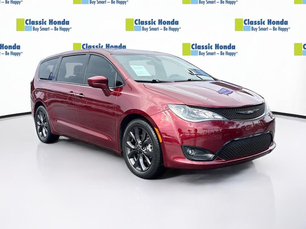 2019 CHRYSLER Pacifica