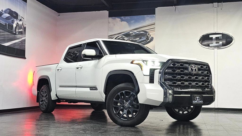 2024 TOYOTA Tundra