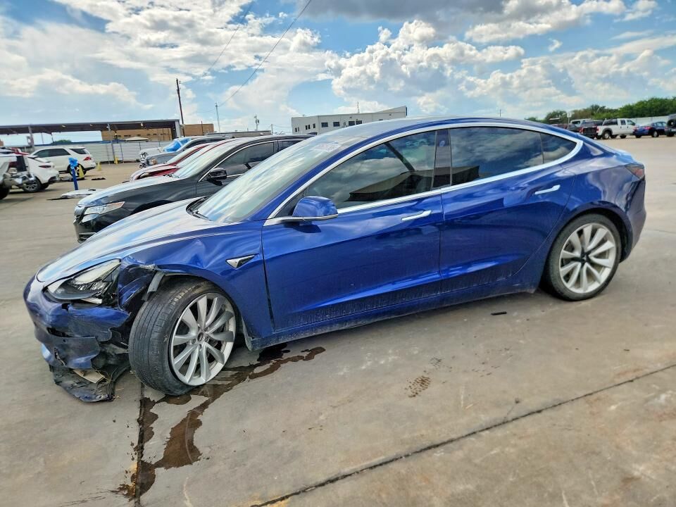 2020 TESLA Model 3