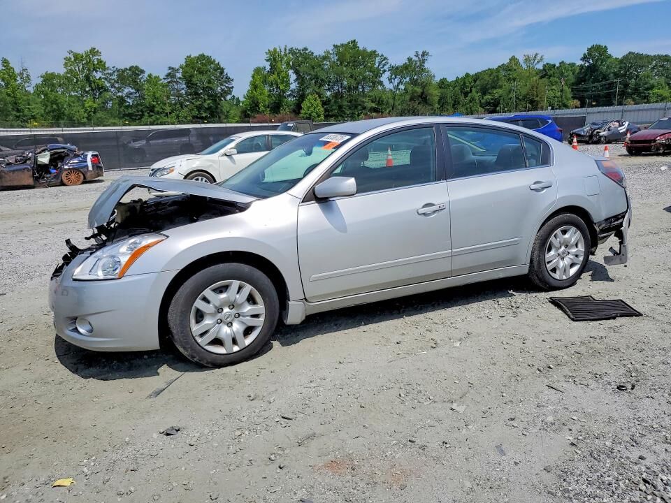 2012 NISSAN Altima