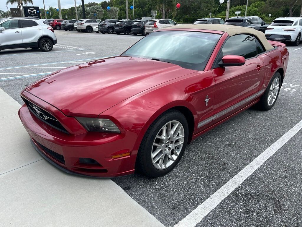 2013 FORD Mustang