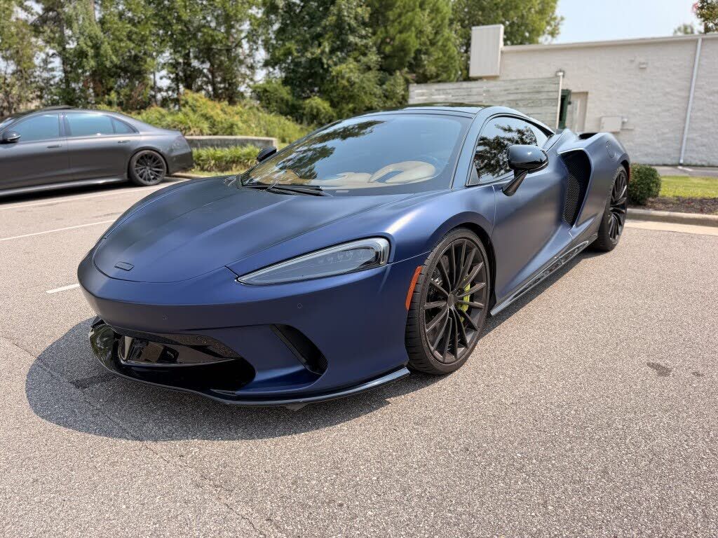 2021 MCLAREN GT