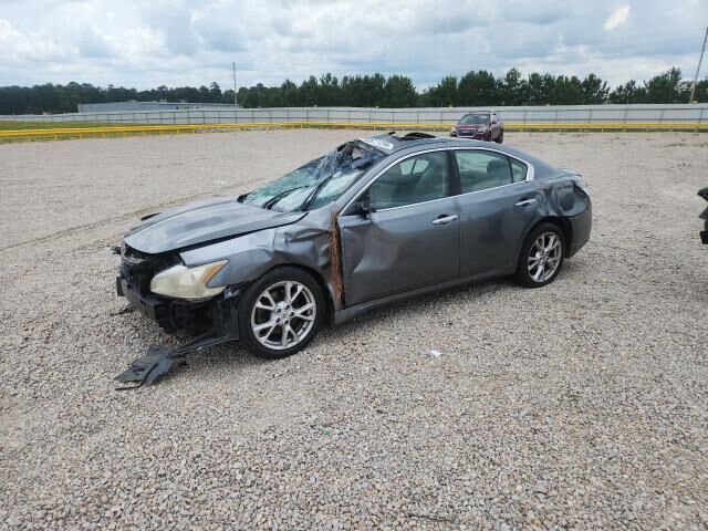 2014 NISSAN Maxima