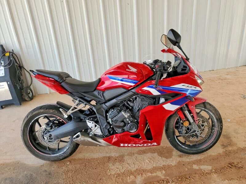 2026 HONDA CB