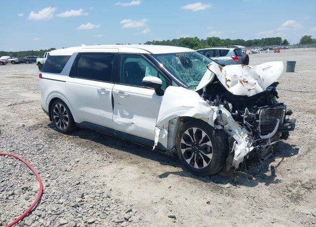 2023 KIA Carnival