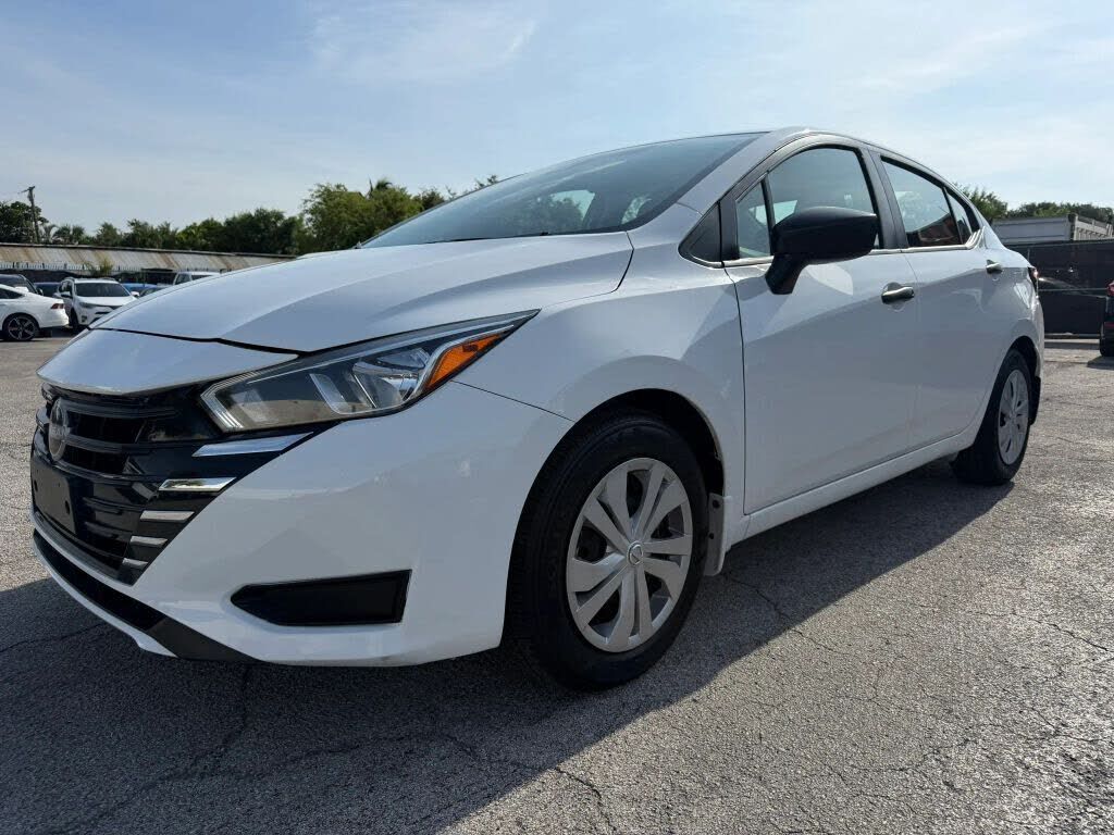 2024 NISSAN Versa