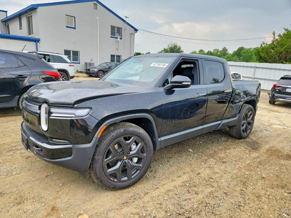 2025 RIVIAN R1T