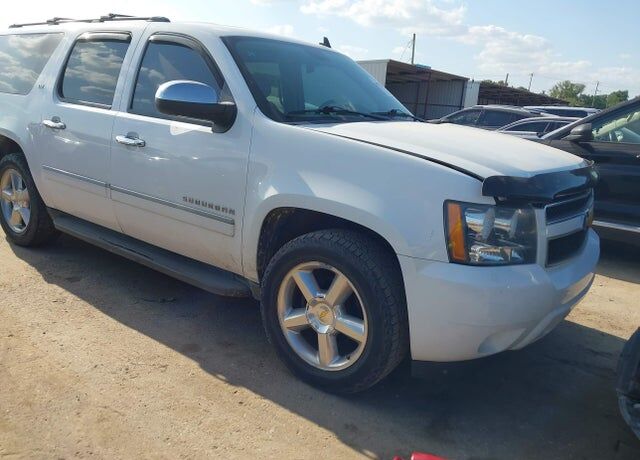 2011 CHEVROLET Suburban