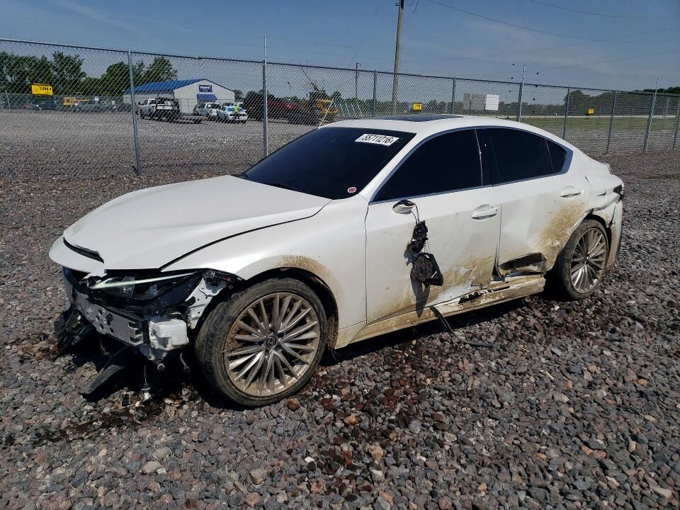 2022 LEXUS IS