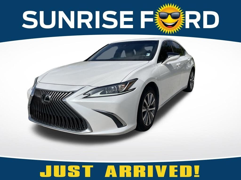 2021 LEXUS ES